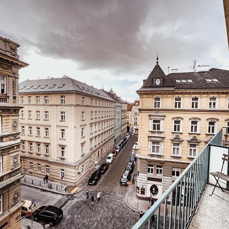 Turnkey I Vintage Terrace Apartment Prague Extérieur photo