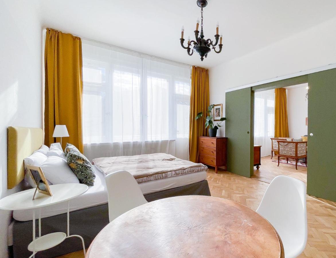 Turnkey I Vintage Terrace Apartment Prague Extérieur photo